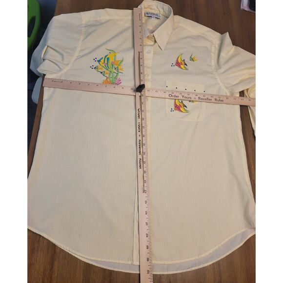 VTG Las Olas Shirt L Yellow White Tropical Fish Embroidered GUC See Photos - Picture 4 of 9